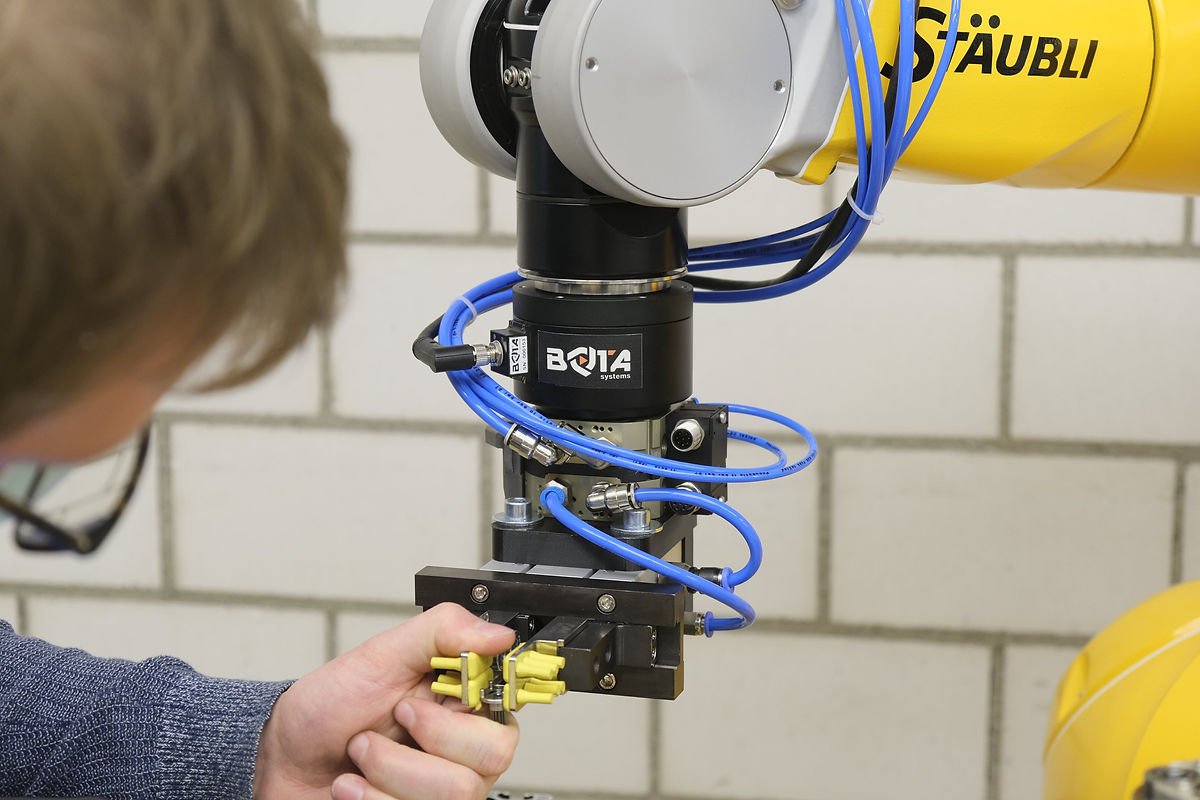 Assembly Line Robots sencors